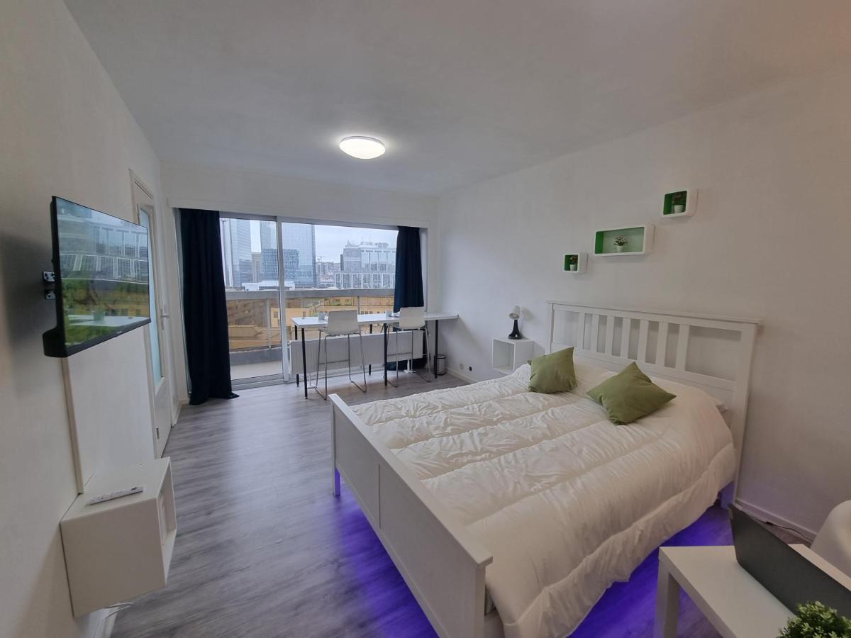דירות בריסל Panoramic View Studio מראה חיצוני תמונה