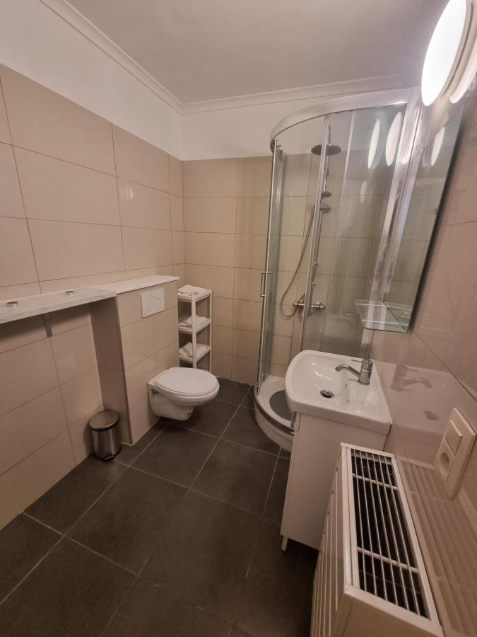 דירות בריסל Panoramic View Studio מראה חיצוני תמונה